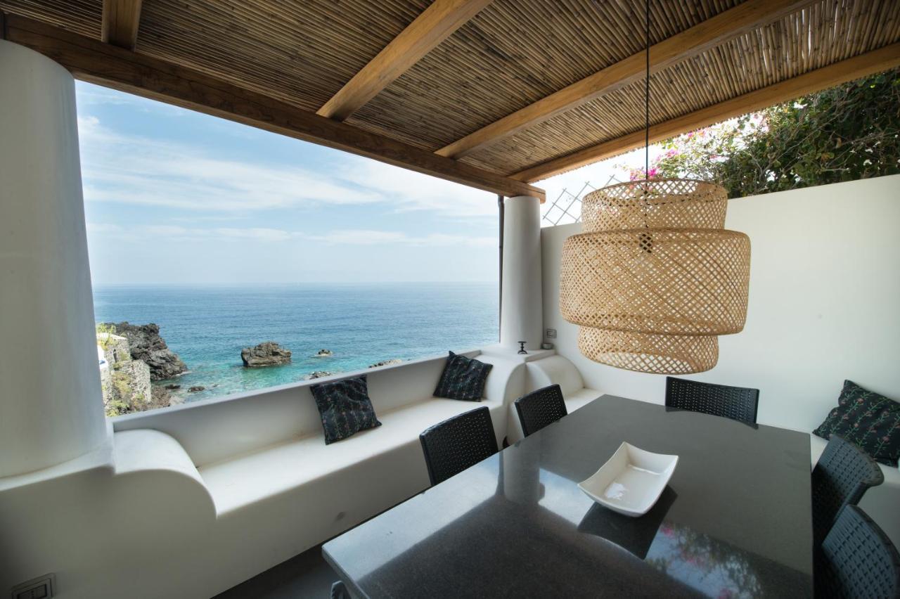 Casa 34 Dicembre Villa สตรอมโบลี ภายนอก รูปภาพ