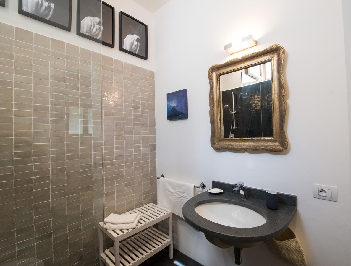Casa 34 Dicembre Villa สตรอมโบลี ภายนอก รูปภาพ
