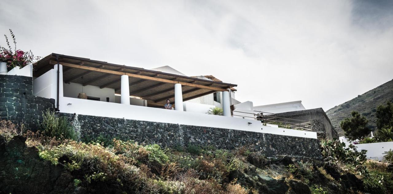 Casa 34 Dicembre Villa สตรอมโบลี ภายนอก รูปภาพ